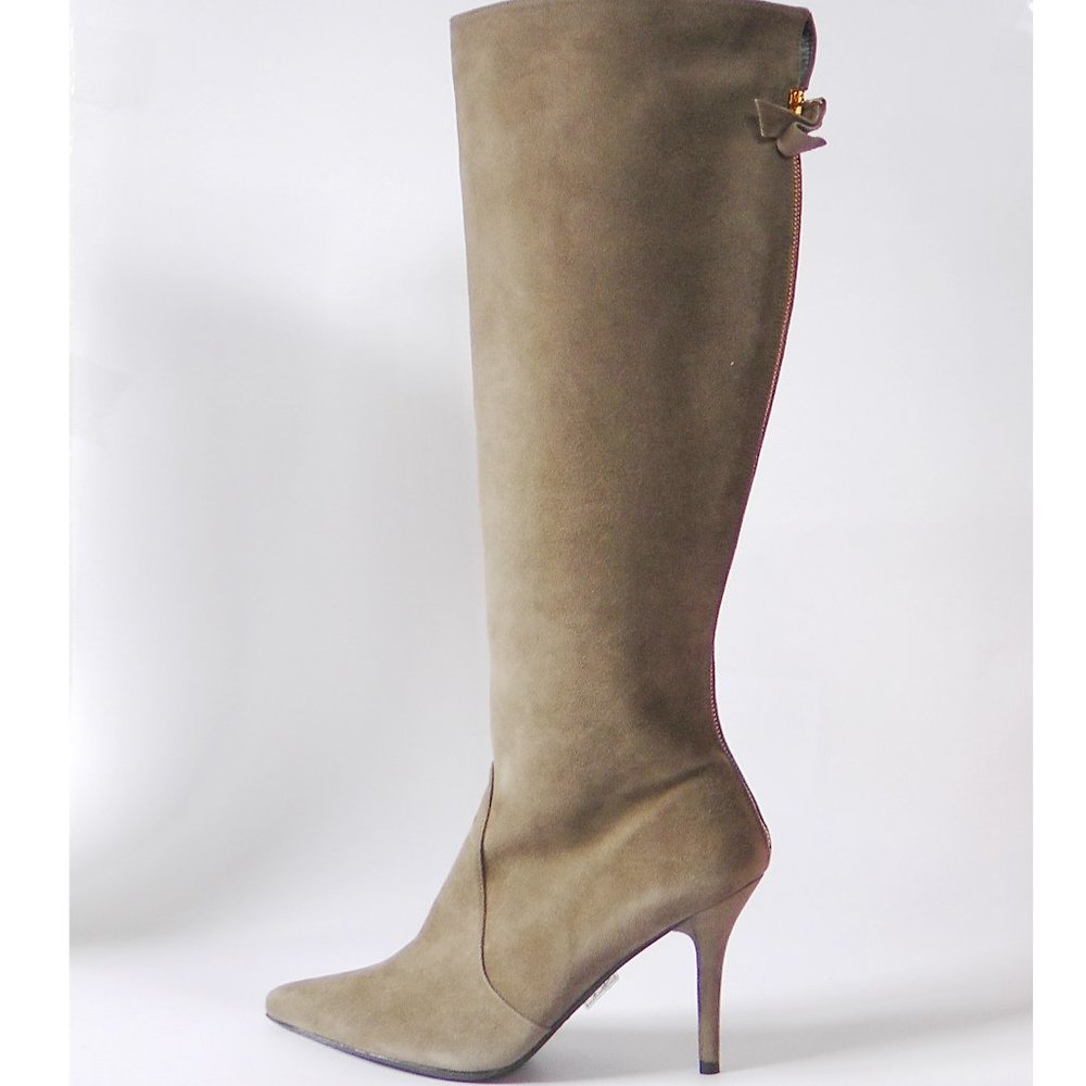 NEW Stuart Weitzman Sohot Suede Heeled Boots, Taupe, EU 38.5